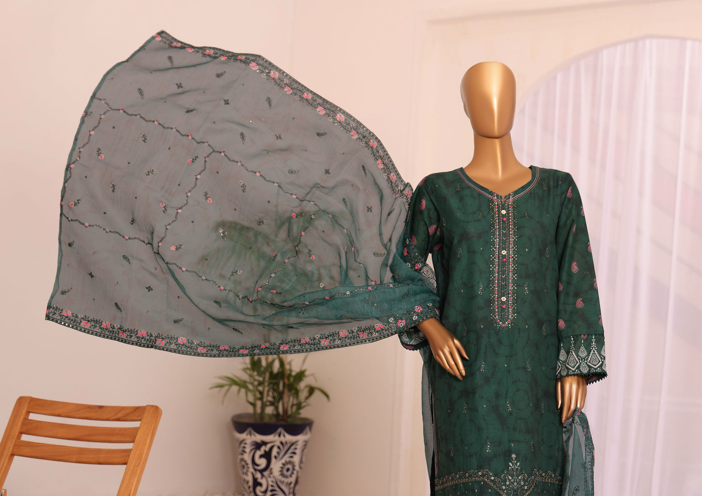 H.Z Satranga Embroidered Cotton Lawn Suit - Dark Green (SEC-948)